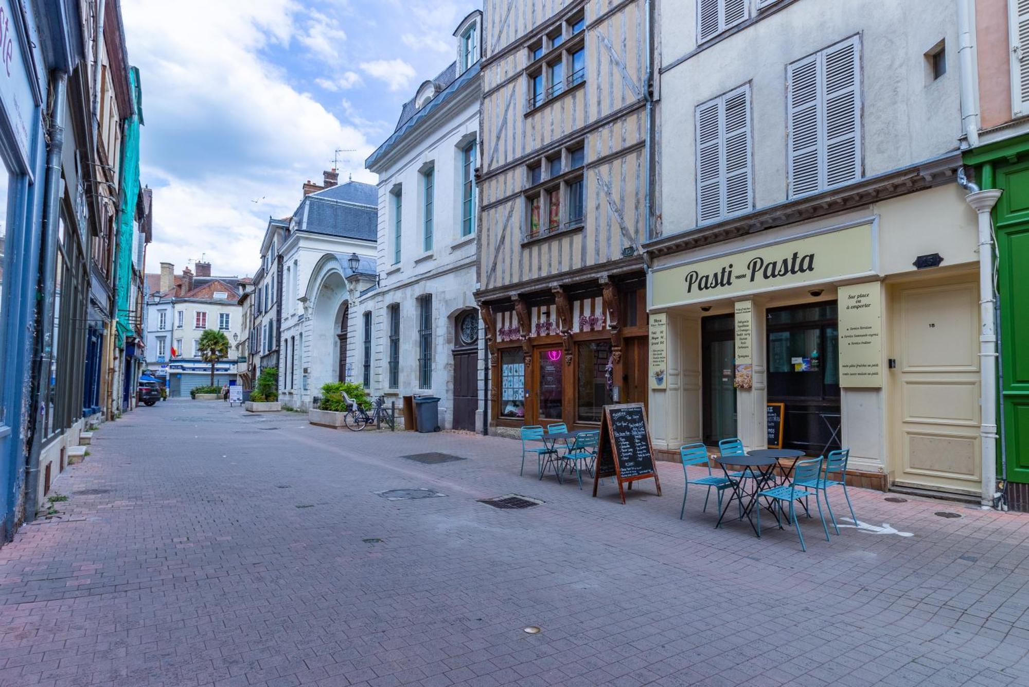 Le Troyes Clochers Exterior photo